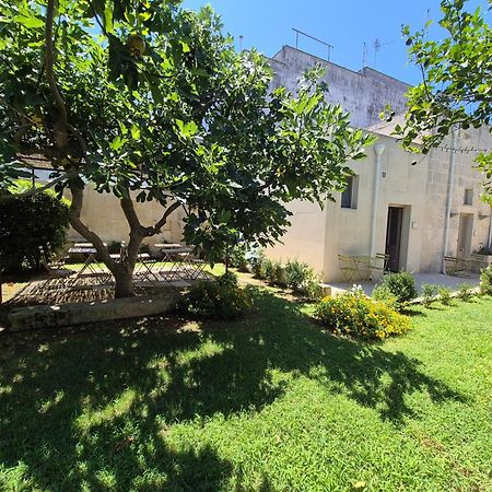 Casa Frea Dimora Storica Bed & Breakfast Martano Dış mekan fotoğraf