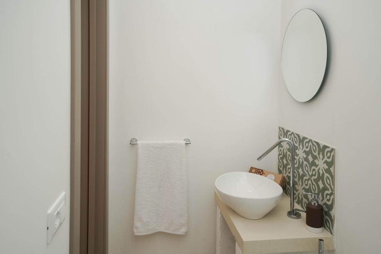 Casa Frea Dimora Storica Bed & Breakfast Martano Dış mekan fotoğraf
