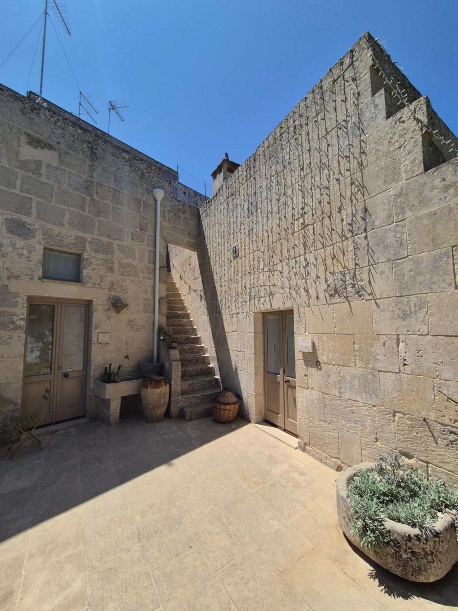 Casa Frea Dimora Storica Bed & Breakfast Martano Dış mekan fotoğraf